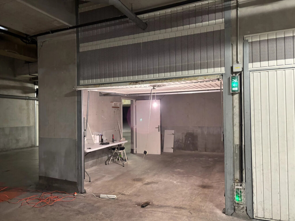 À VENDRE GRAND GARAGE AVEC MEZZANINE SECTEUR VAUBAN - photo 1